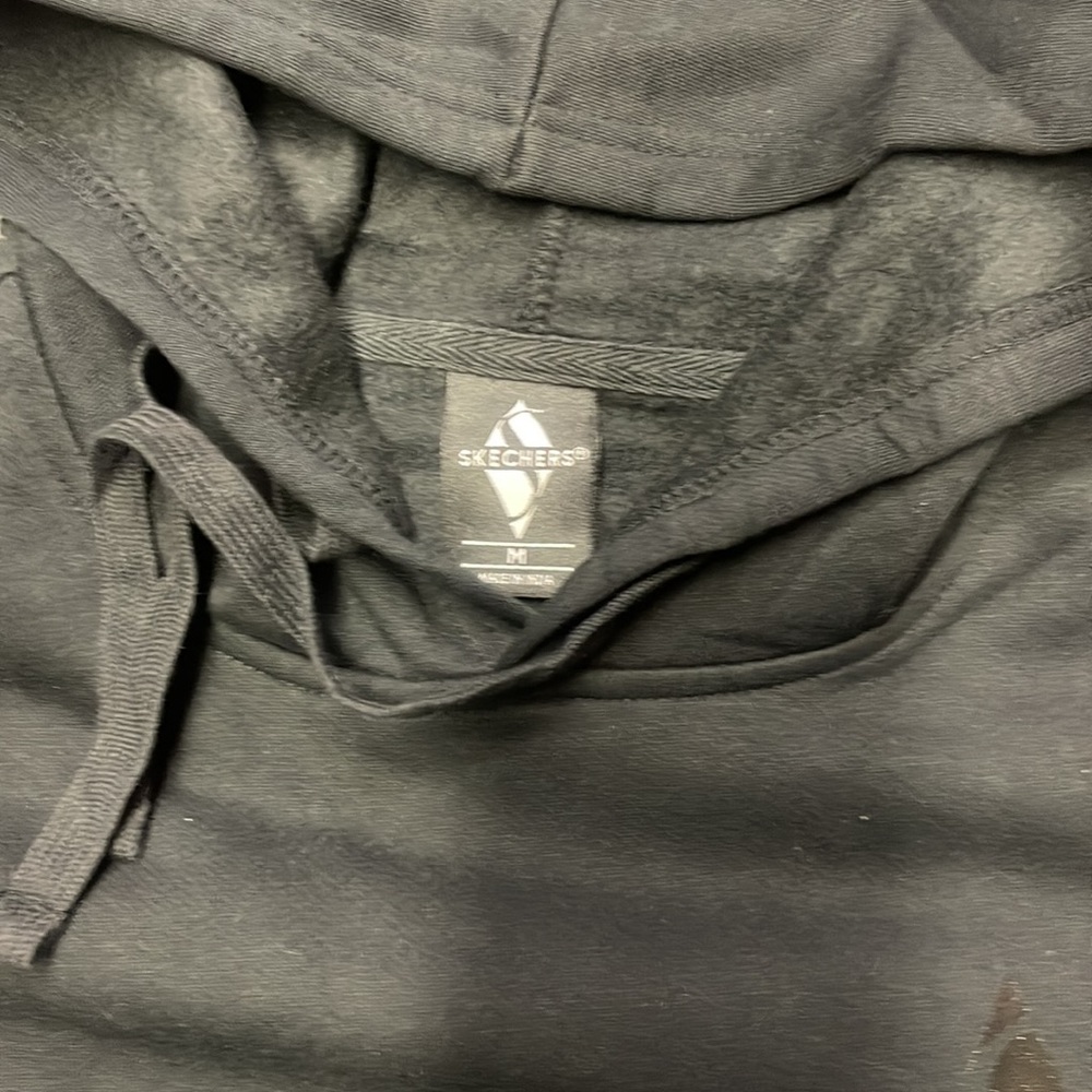 BNWT Skechers Medium Black Hoodie - Picture 3 of 3